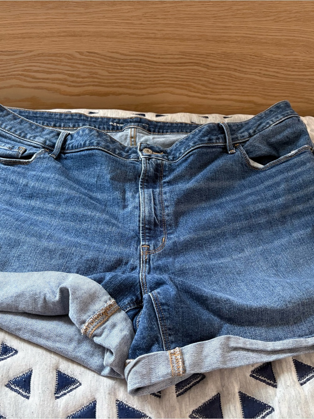Old Navy Men’s Blue Rolled Cuff Denim Shorts